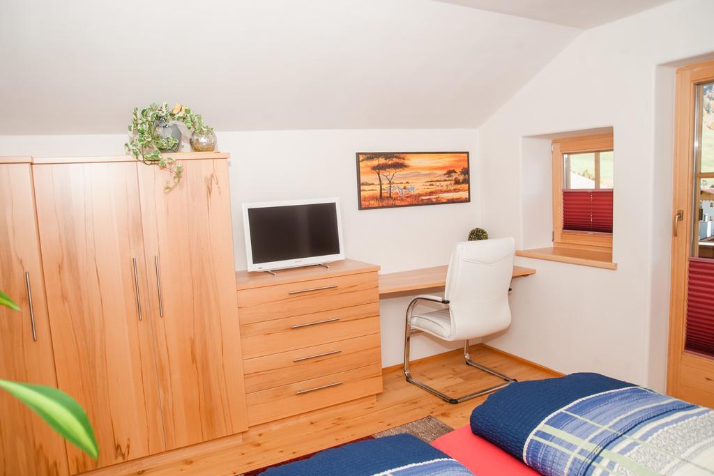 Ferienhaus Hanser Kals-am Großglockner Esterno foto