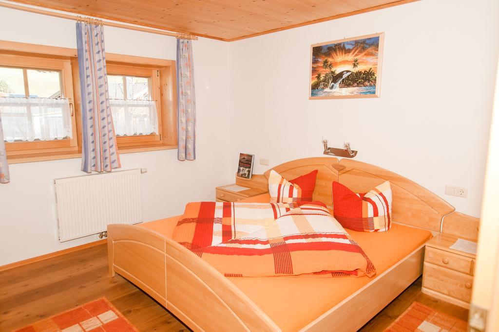 Ferienhaus Hanser Kals-am Großglockner Esterno foto